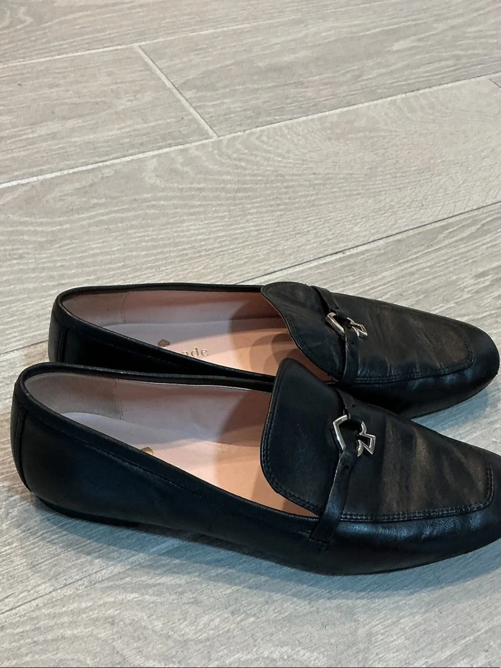 kate spade Cape Cod Spade Black Leather Slip-On Loafers Silver Spade Sz 7.5B
